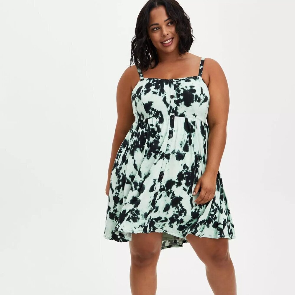 Torrid Tie Dye Black & Green Sweetheart Hi-Low Skater Dress in Size 4 / 26
